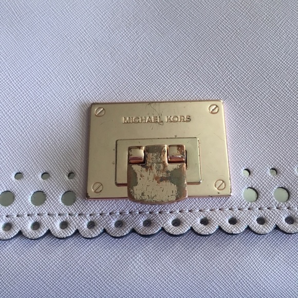 Michael Kors pink purse - Picture 3 of 4